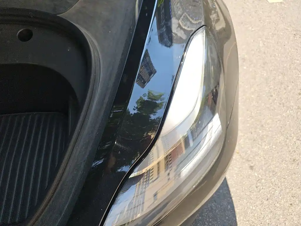 Tesla Model 3 — миниатюра 22
