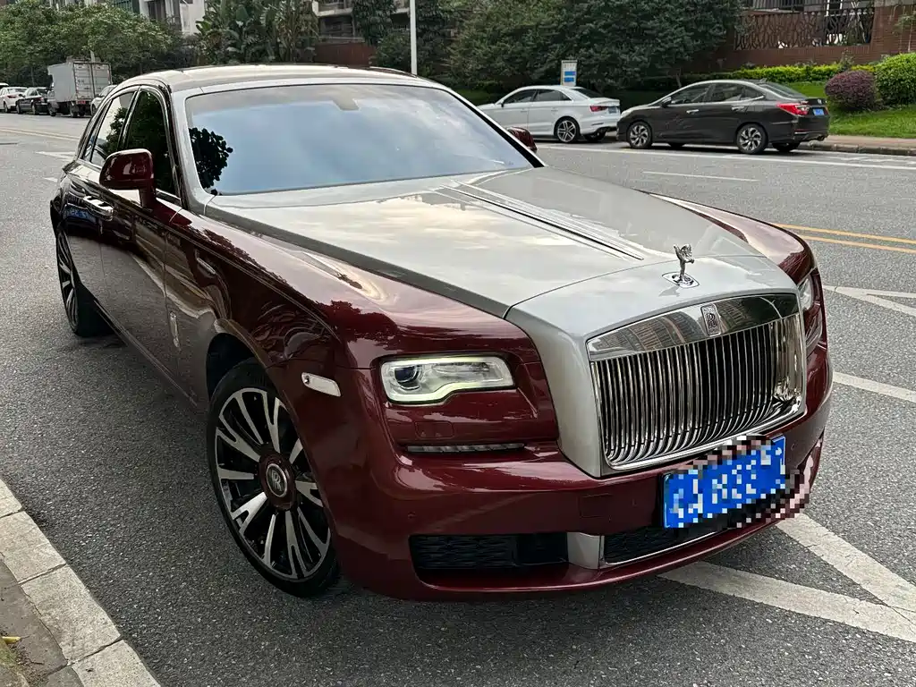 Купить Rolls-Royce Ghost