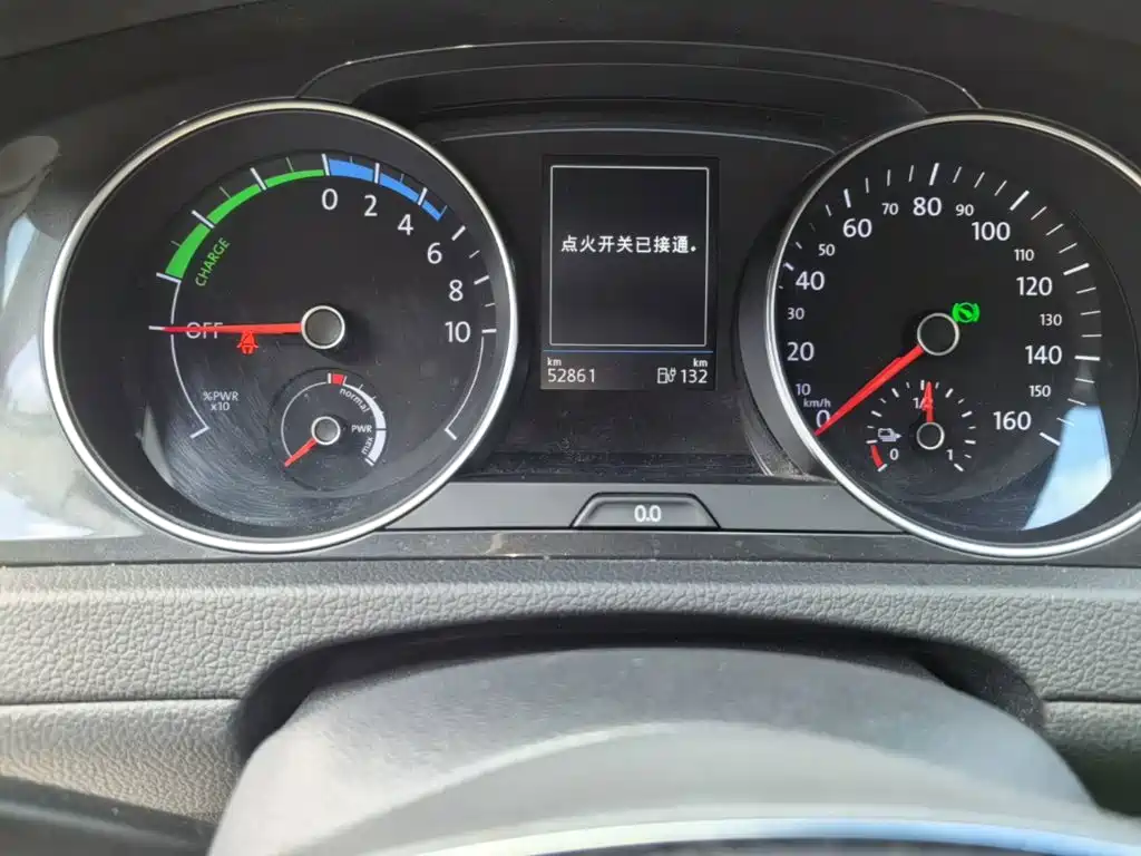 Volkswagen Golf EV — миниатюра 5