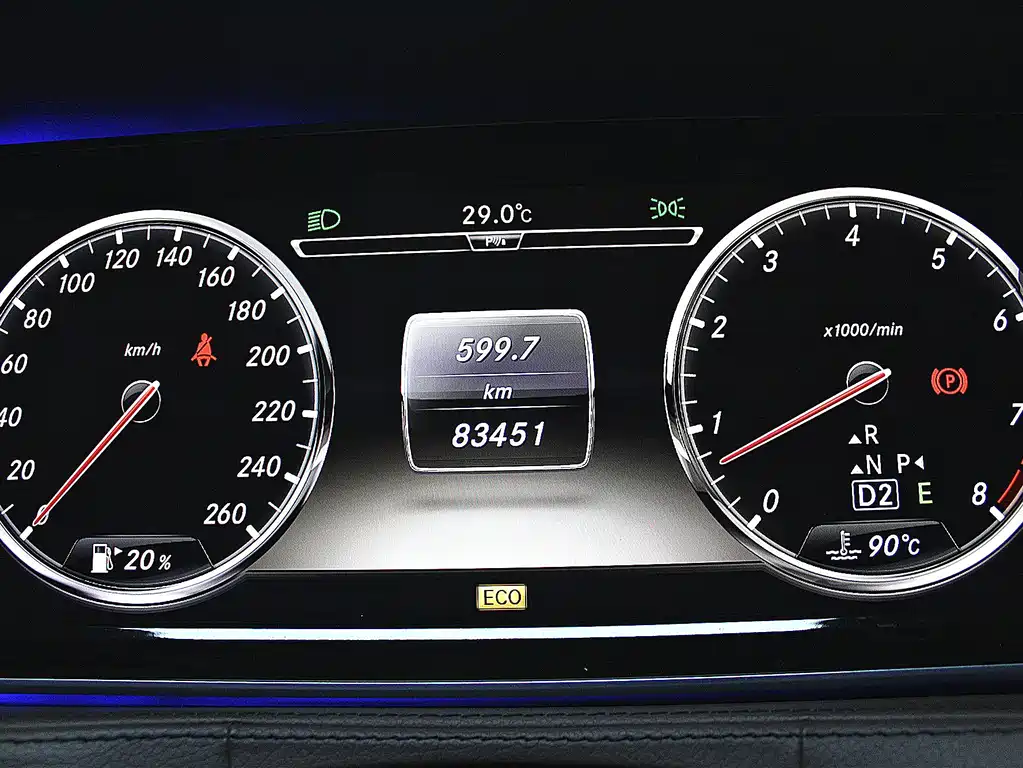 Mercedes-Benz S-Class — миниатюра 12