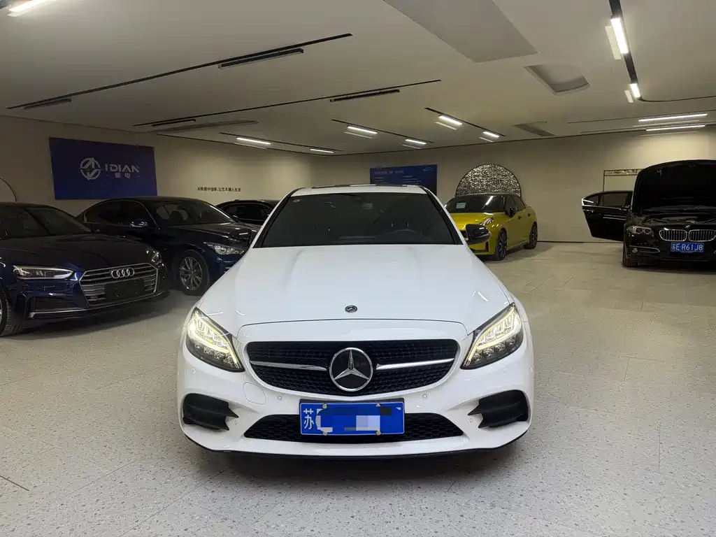 Mercedes-Benz C-Class — миниатюра 2