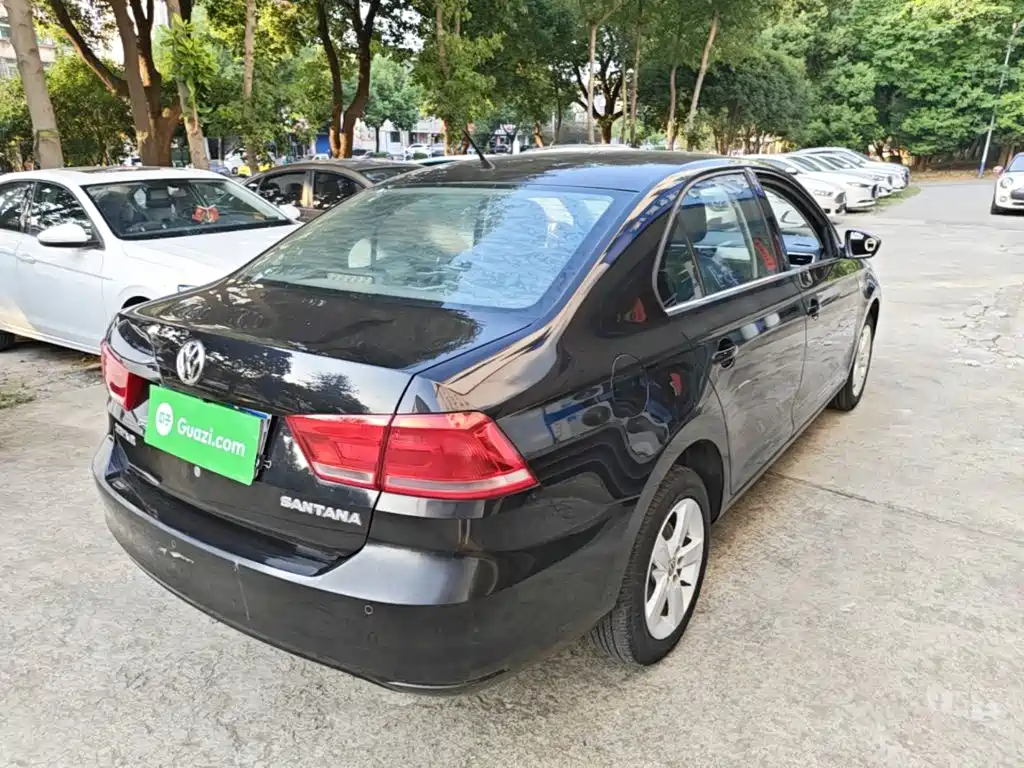 Volkswagen Santana — миниатюра 7