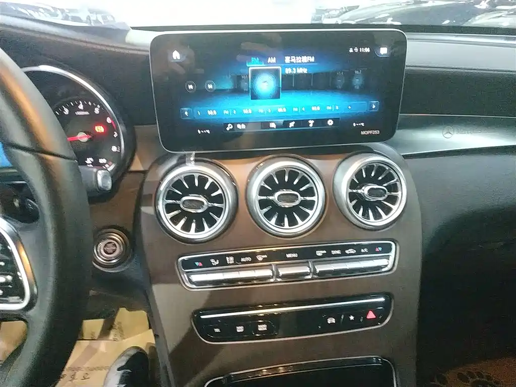 Mercedes-Benz GLC - фото 13