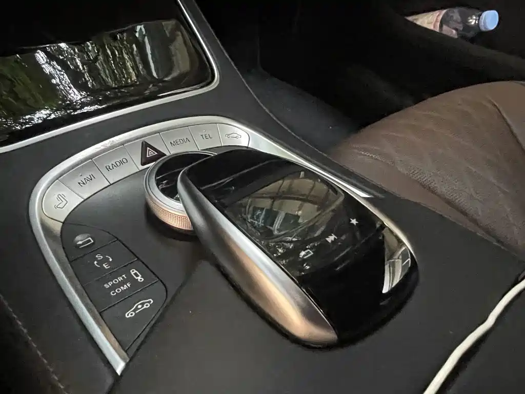 Mercedes-Benz S-Class — миниатюра 15