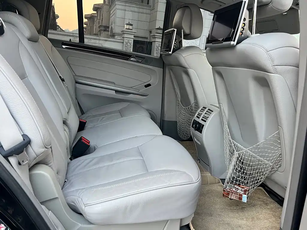 Mercedes-Benz GL-Class — миниатюра 11