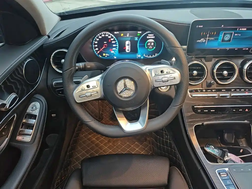 Mercedes-Benz C-Class — миниатюра 15