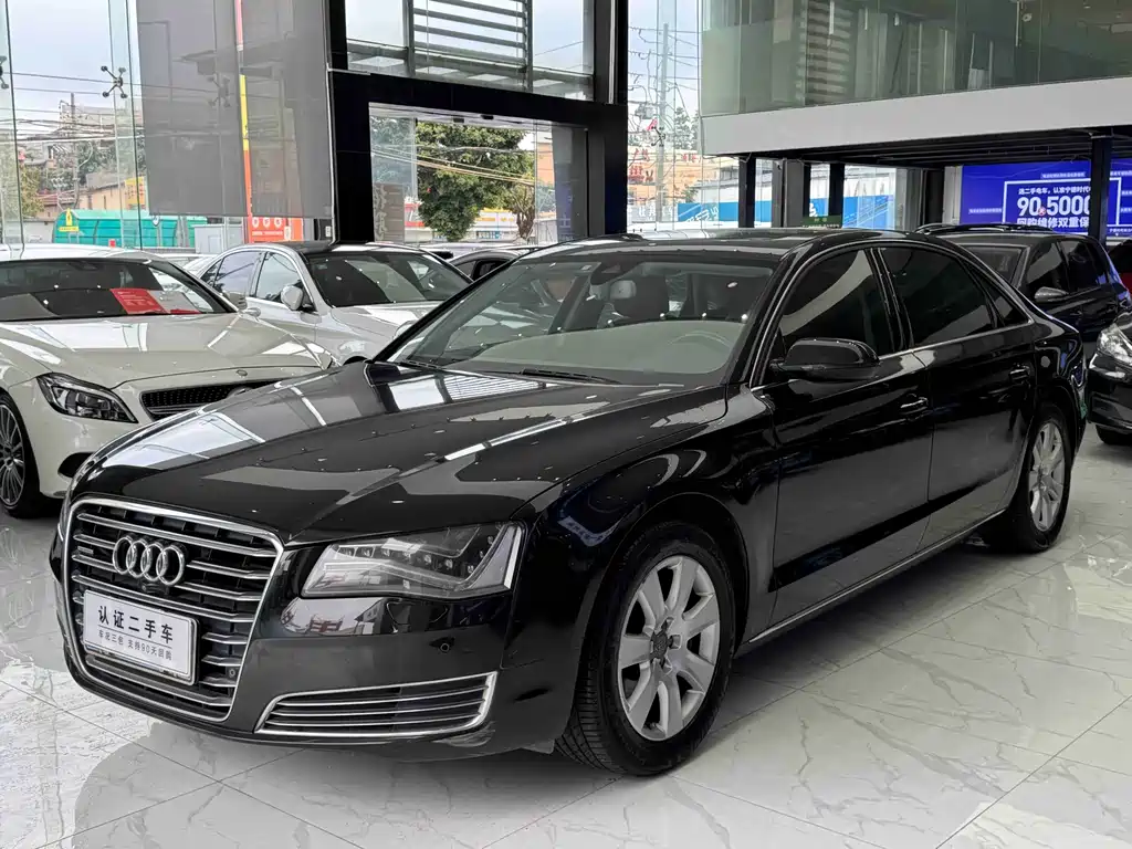 Купить Audi A8