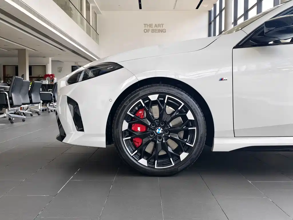 BMW M235L — миниатюра 4