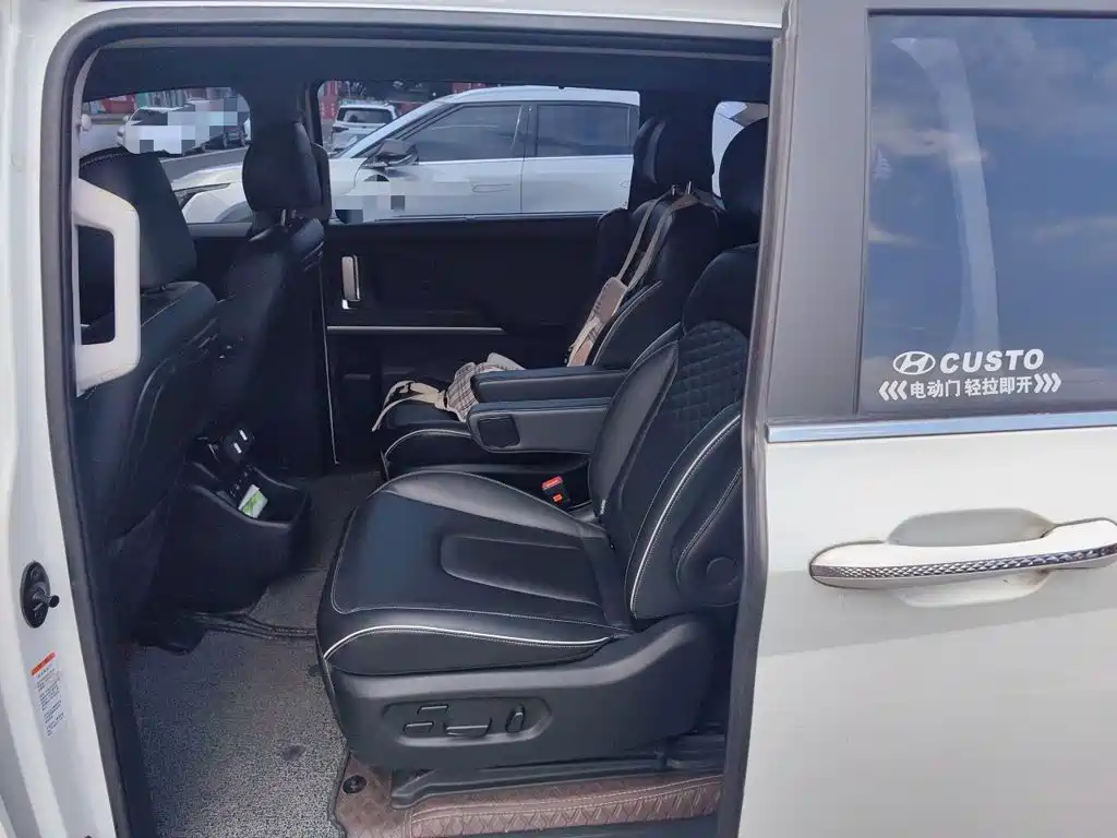 Hyundai Custo — миниатюра 13