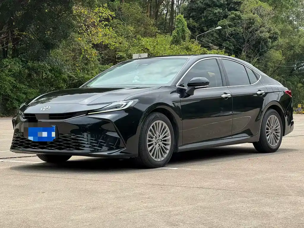 Toyota Camry 2024