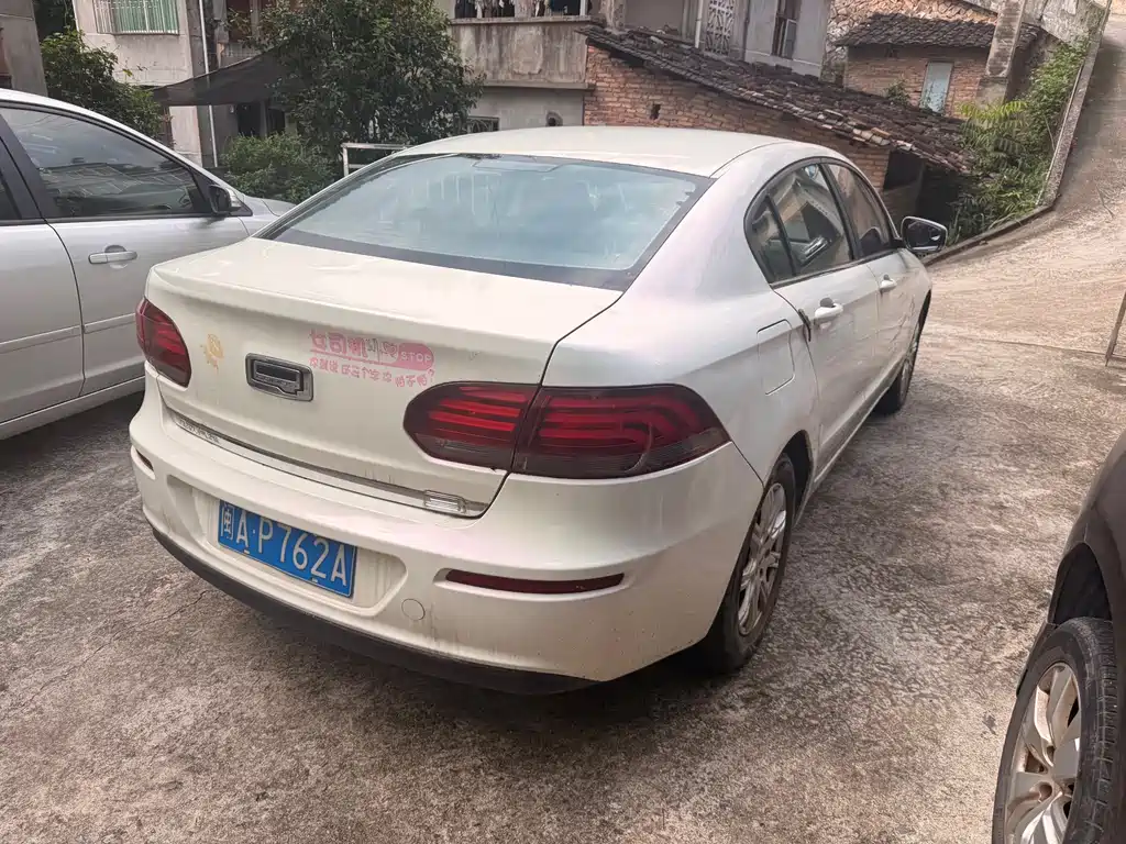Qoros Qoros 3 — миниатюра 4