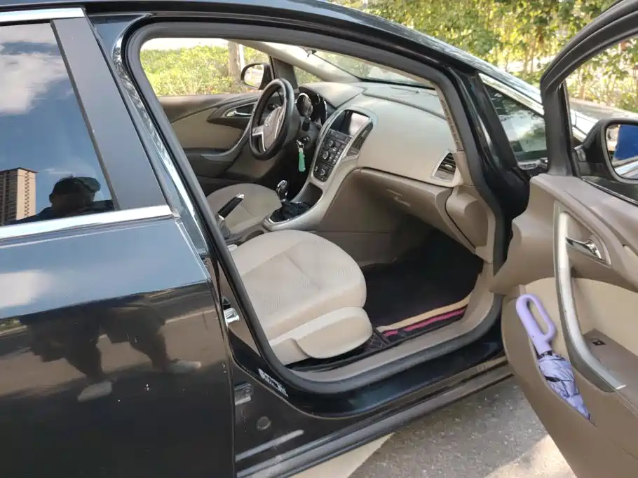Buick Excelle — миниатюра 8