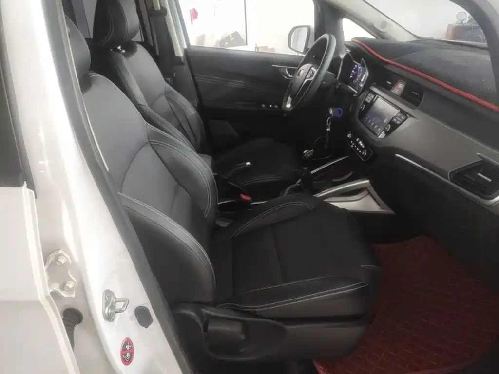Geely Vision X3 — миниатюра 25