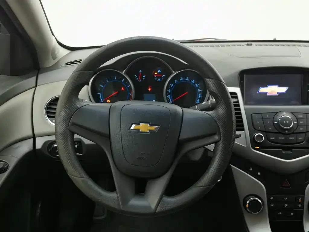 Chevrolet Cruze — миниатюра 11
