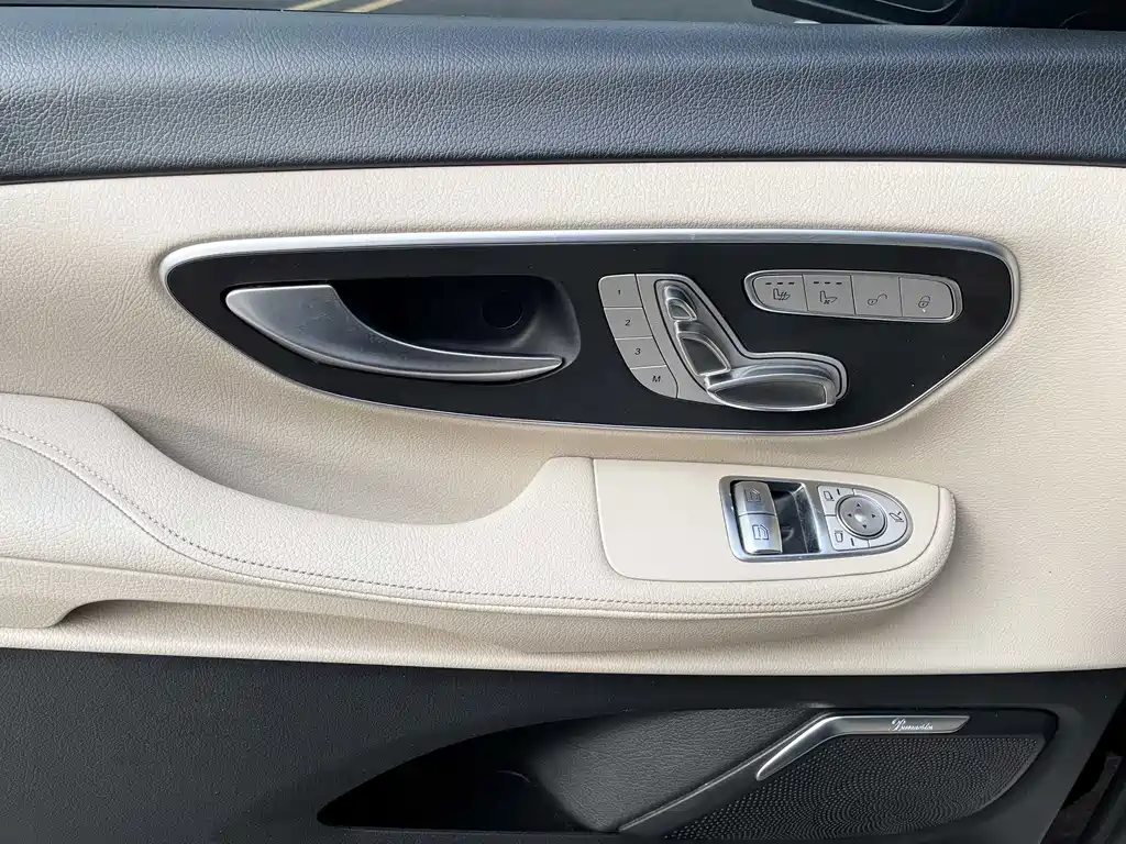 Mercedes-Benz V-Class V 2020 V 260 Luxury