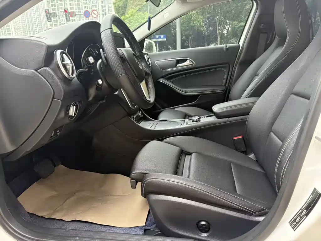 Mercedes-Benz GLA 2016 GLA 200