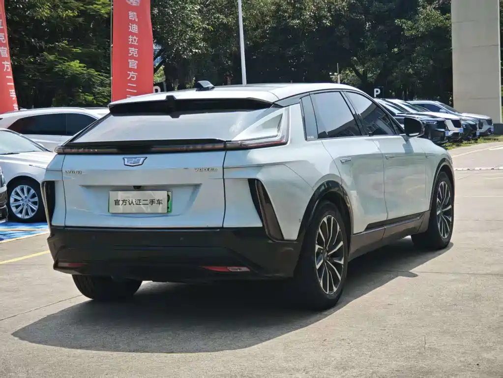 Cadillac Lyriq — миниатюра 4