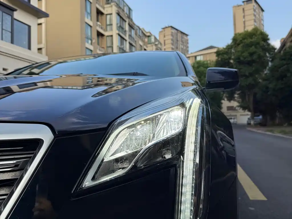 Cadillac XTS — миниатюра 2