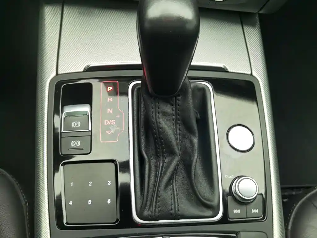 Audi A6L — миниатюра 13