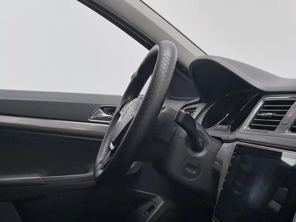 Volkswagen Lavida — миниатюра 22