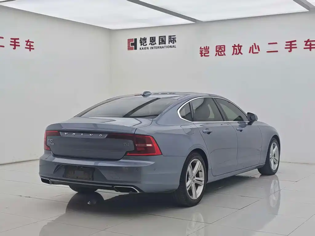 Volvo S90 — миниатюра 18