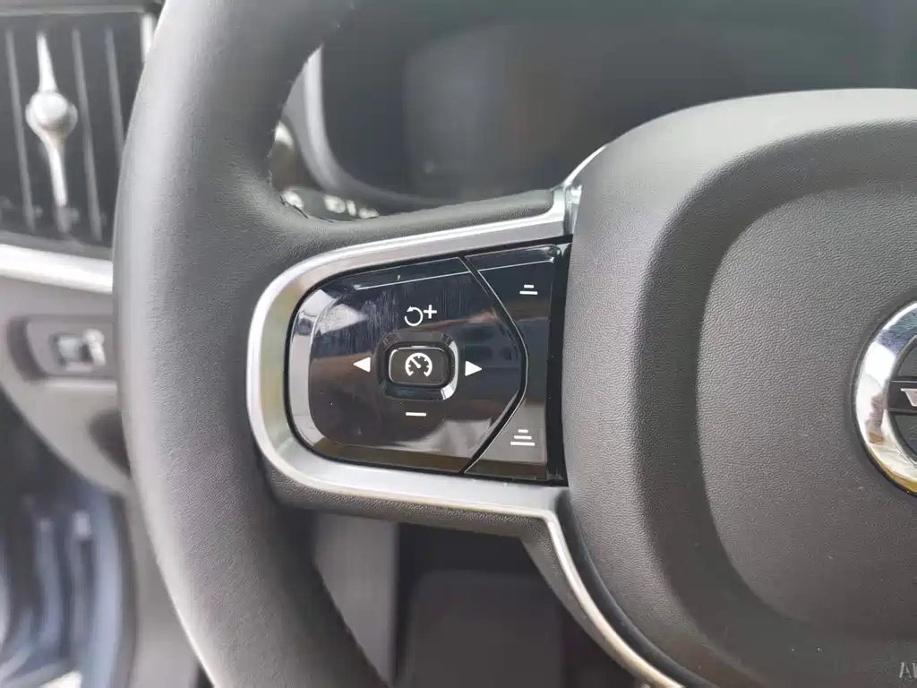 Volvo S90 — миниатюра 13