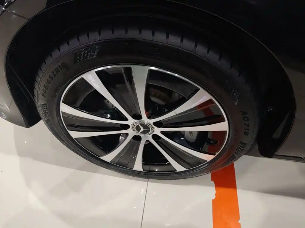 Mercedes-Benz E-Class New Energy — миниатюра 23