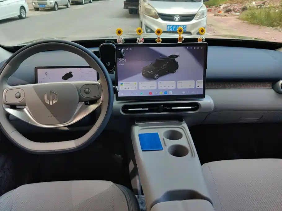Leapmotor Leapmotor A10 — миниатюра 12