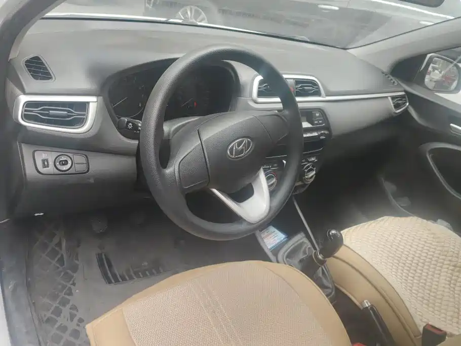 Hyundai Verna — миниатюра 12