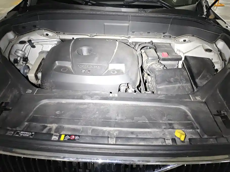 Volvo XC90 — миниатюра 10