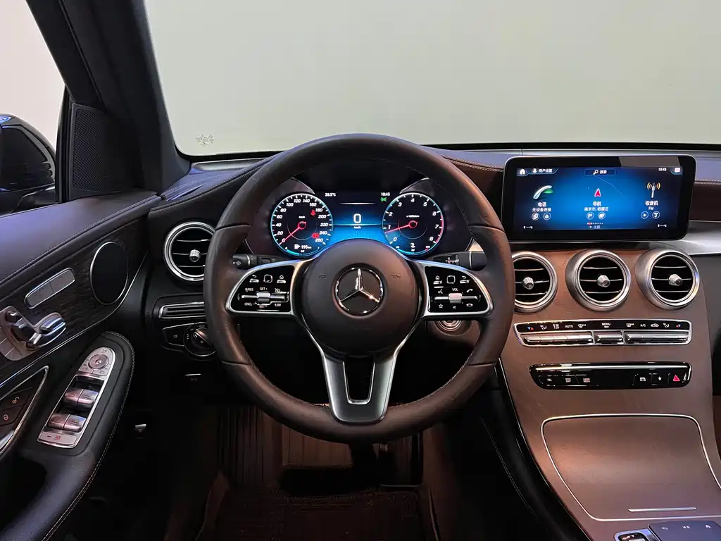 Mercedes-Benz GLC — миниатюра 11