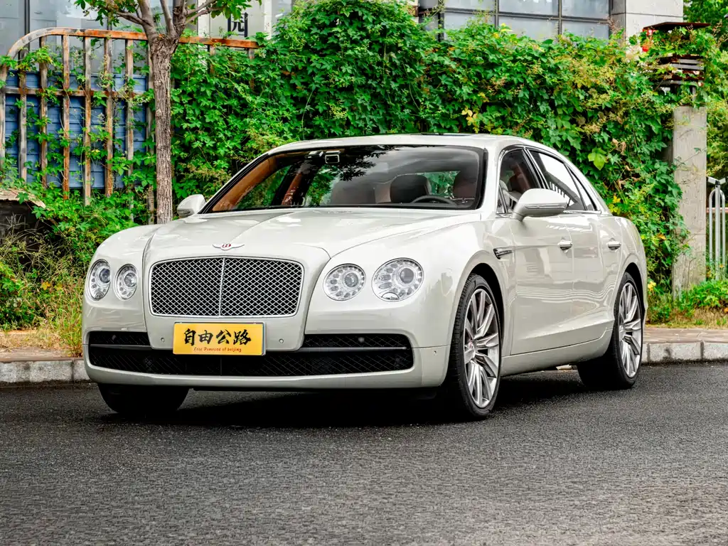 Bentley Flying Spur — миниатюра 2