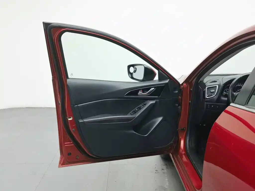 Mazda 3 Axela — миниатюра 8