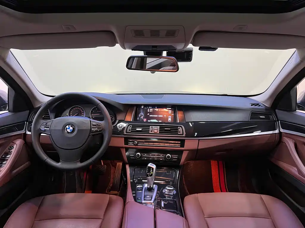 BMW 5 Series (Import) — миниатюра 9