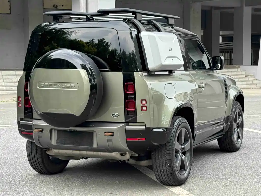 Land Rover Land Rover Defender 2023 90 2.0T P300 X-DYNAMIC HSE