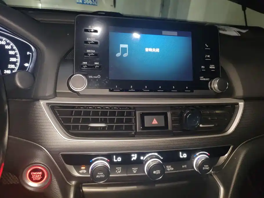 Honda Accord — миниатюра 13