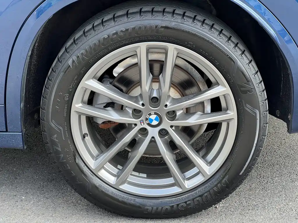 BMW X3 — миниатюра 24