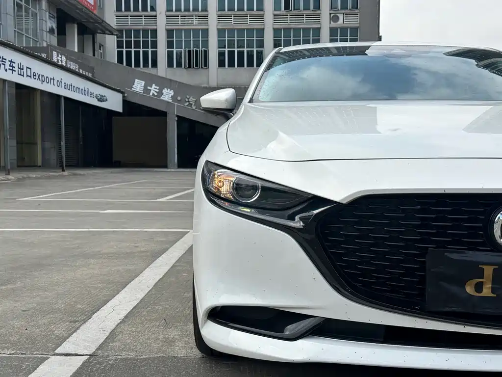 MAZDA 3 ANGKESAILA