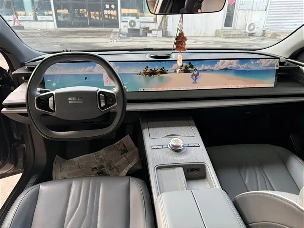 GEELY GALAXY GALAXY E8