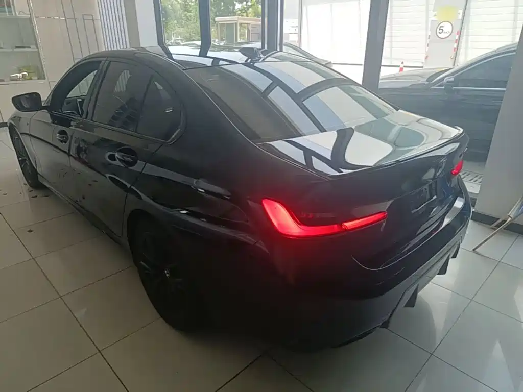 BMW 3 Series 3 2023 325i M Sport