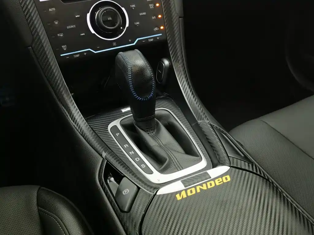Ford Mondeo — миниатюра 13