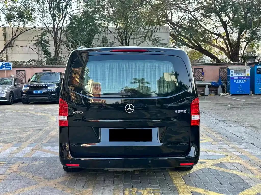 MERCEDES-BENZ VITO