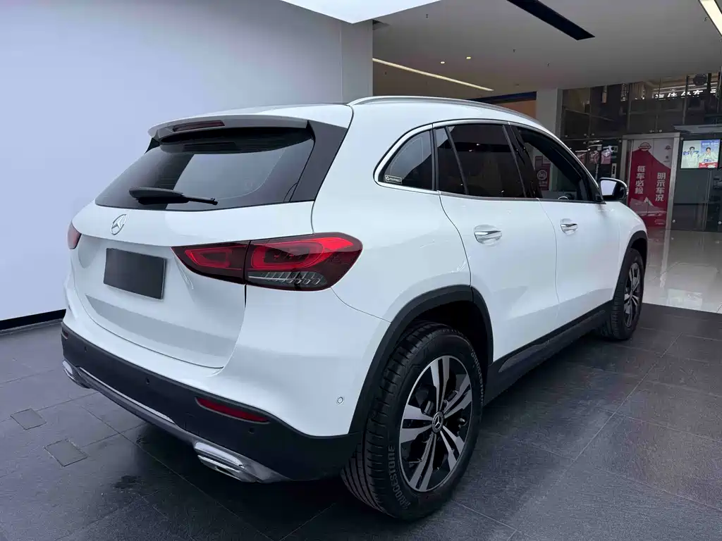 Mercedes-Benz GLA — миниатюра 5