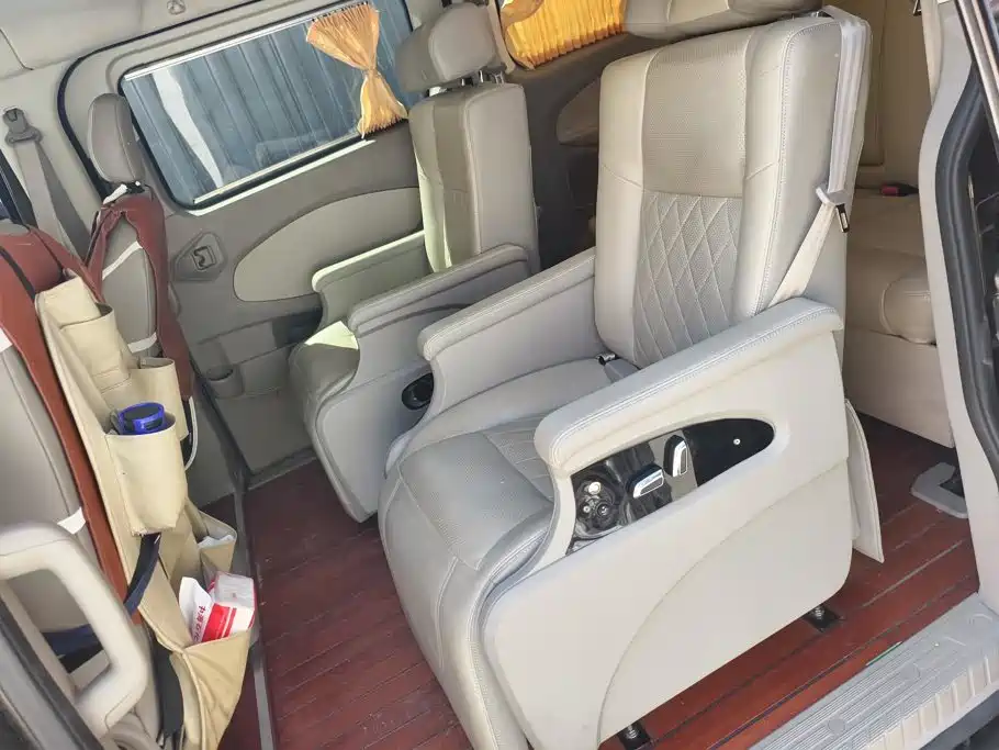 Ford Tourneo — миниатюра 11