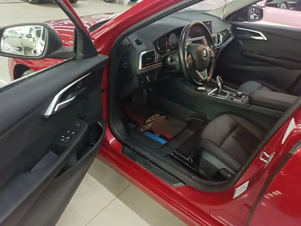 BMW 1 Series — миниатюра 12