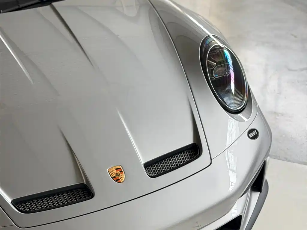 Porsche 911 2024 4.0L MT