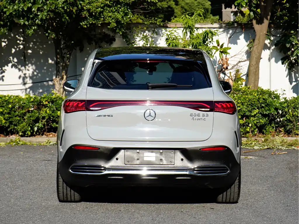 Mercedes-Benz EQE SUV — миниатюра 5
