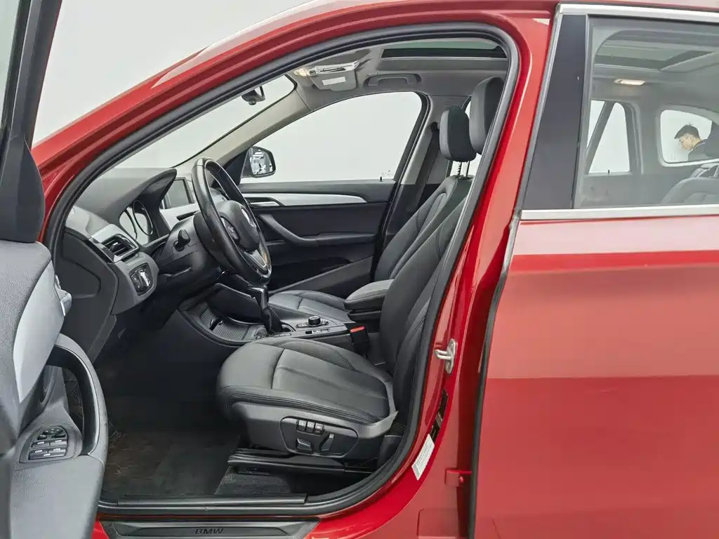 BMW X1 — миниатюра 10