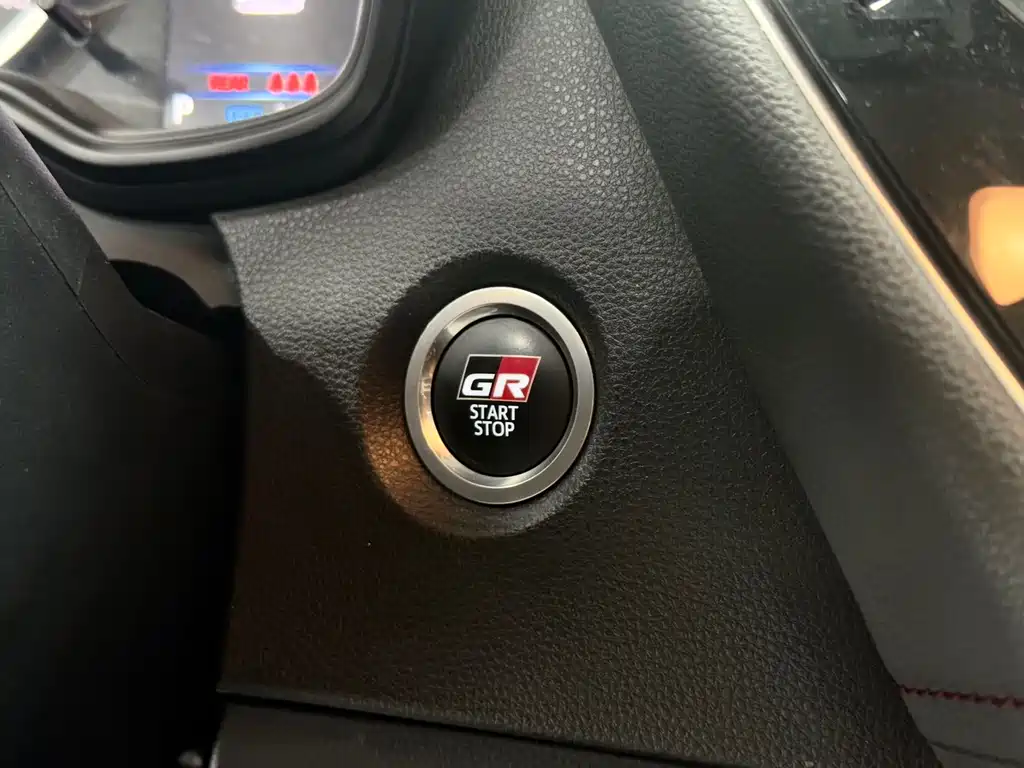 Toyota Corolla - фото 18