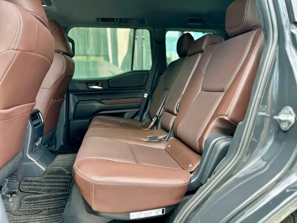 Toyota Land Cruiser Prado 2025 2.4T WX 5 мест